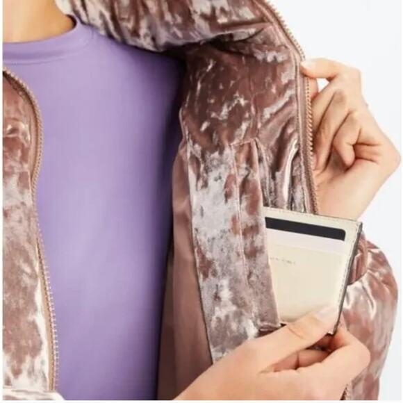 Fabletics Wander Crushed Velour Cropped Puffer Jacket Pink S - Picture 5 of 10